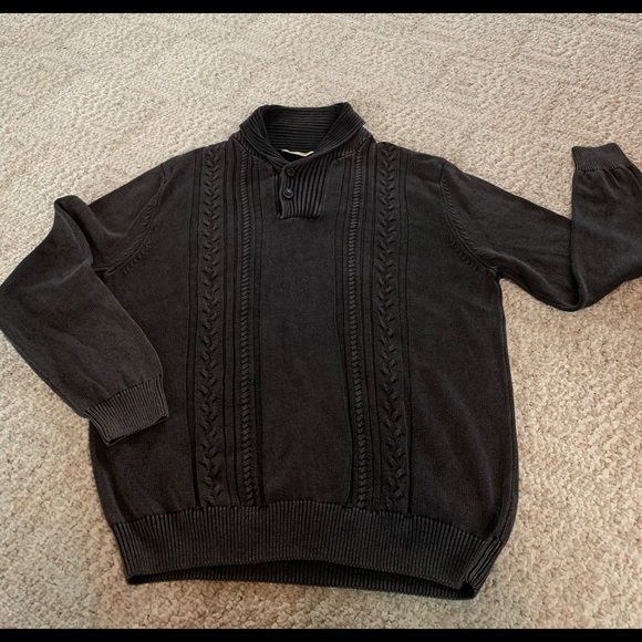 Men’s size large black sweater - Picture 1 of 3